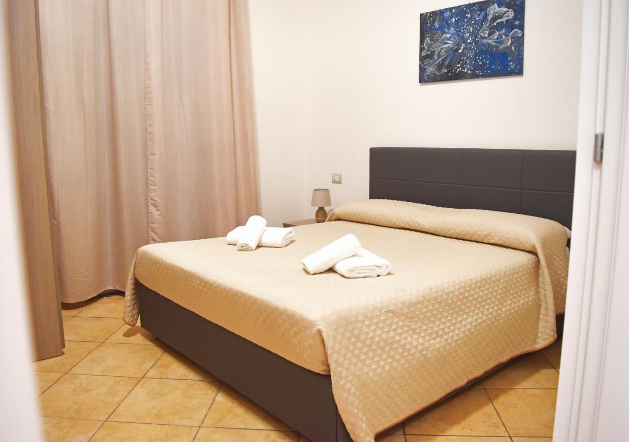 Bed & Breakfast Domus Pepe Scalea Exterior foto
