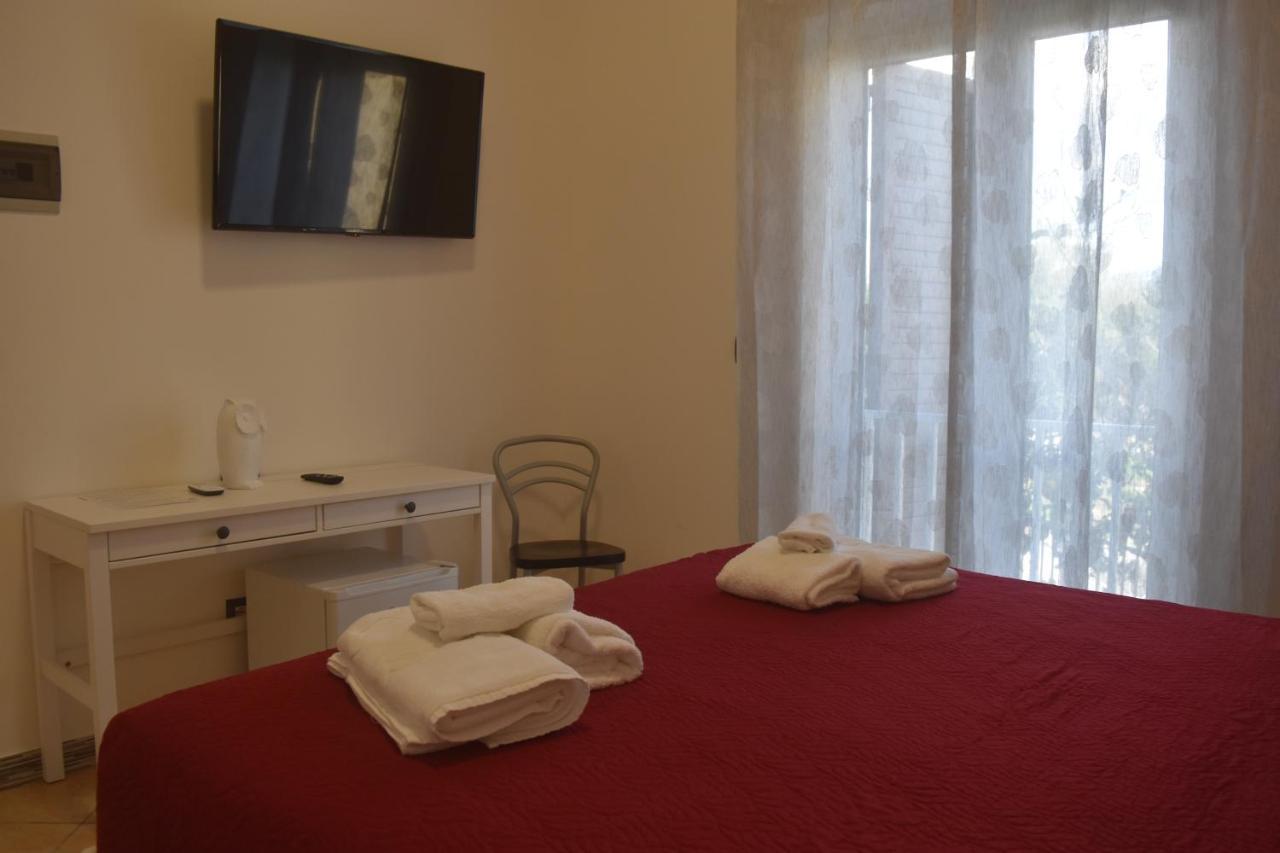 Bed & Breakfast Domus Pepe Scalea Exterior foto